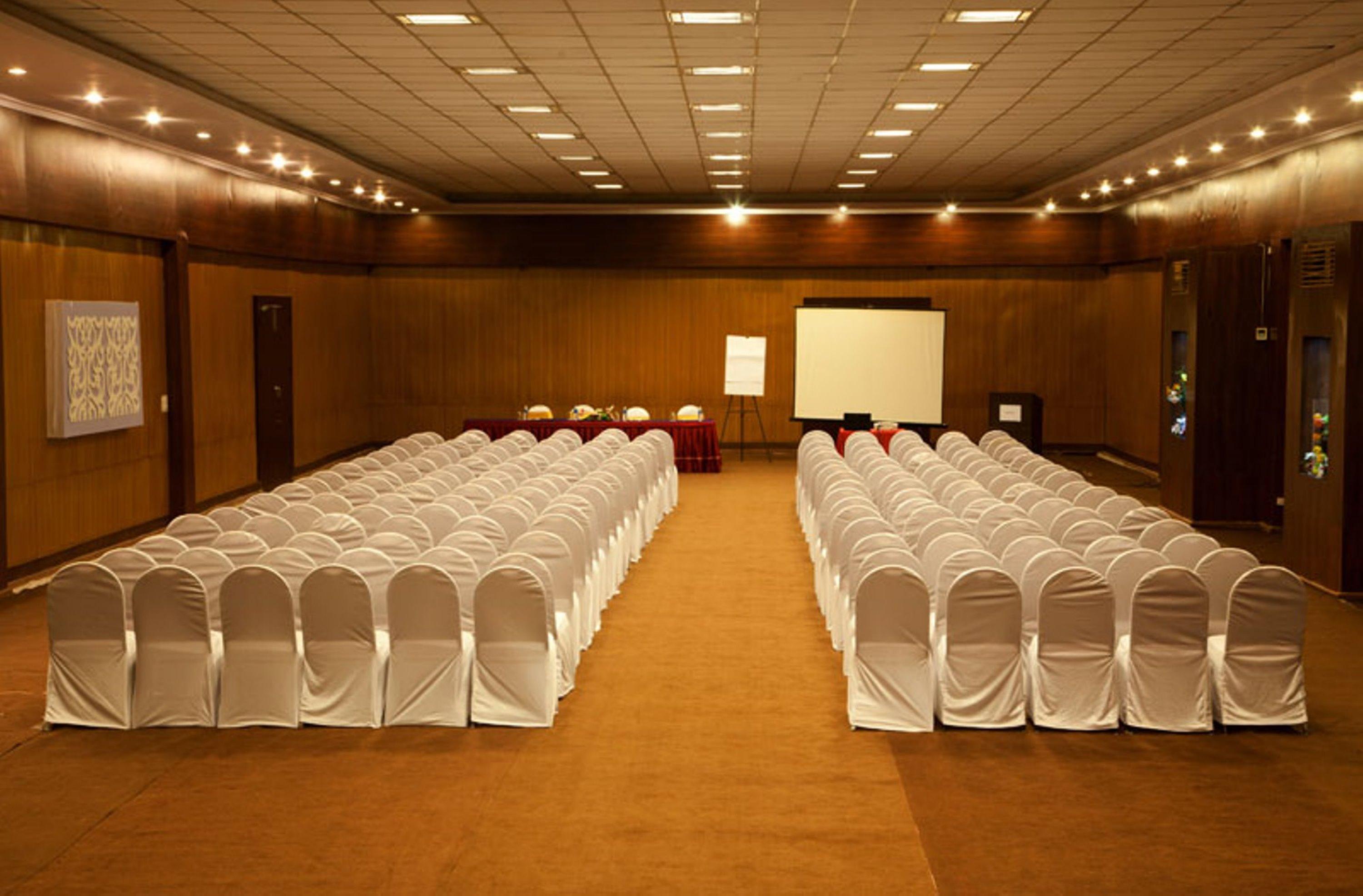 Royal Orchid Resort & Convention Centre, Yelahanka Bangalore Dış mekan fotoğraf